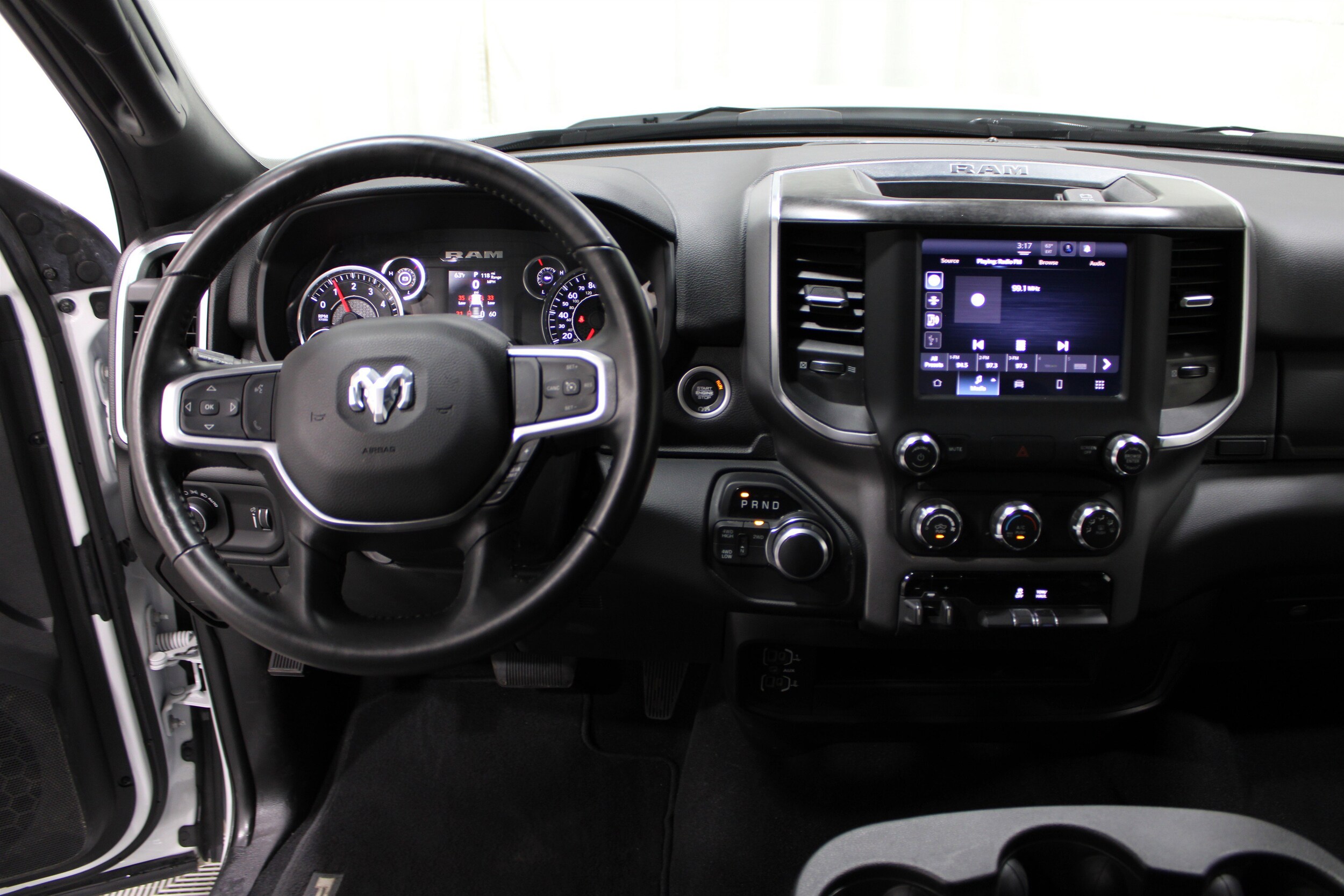 2024 Ram 2500 Big Horn photo 2