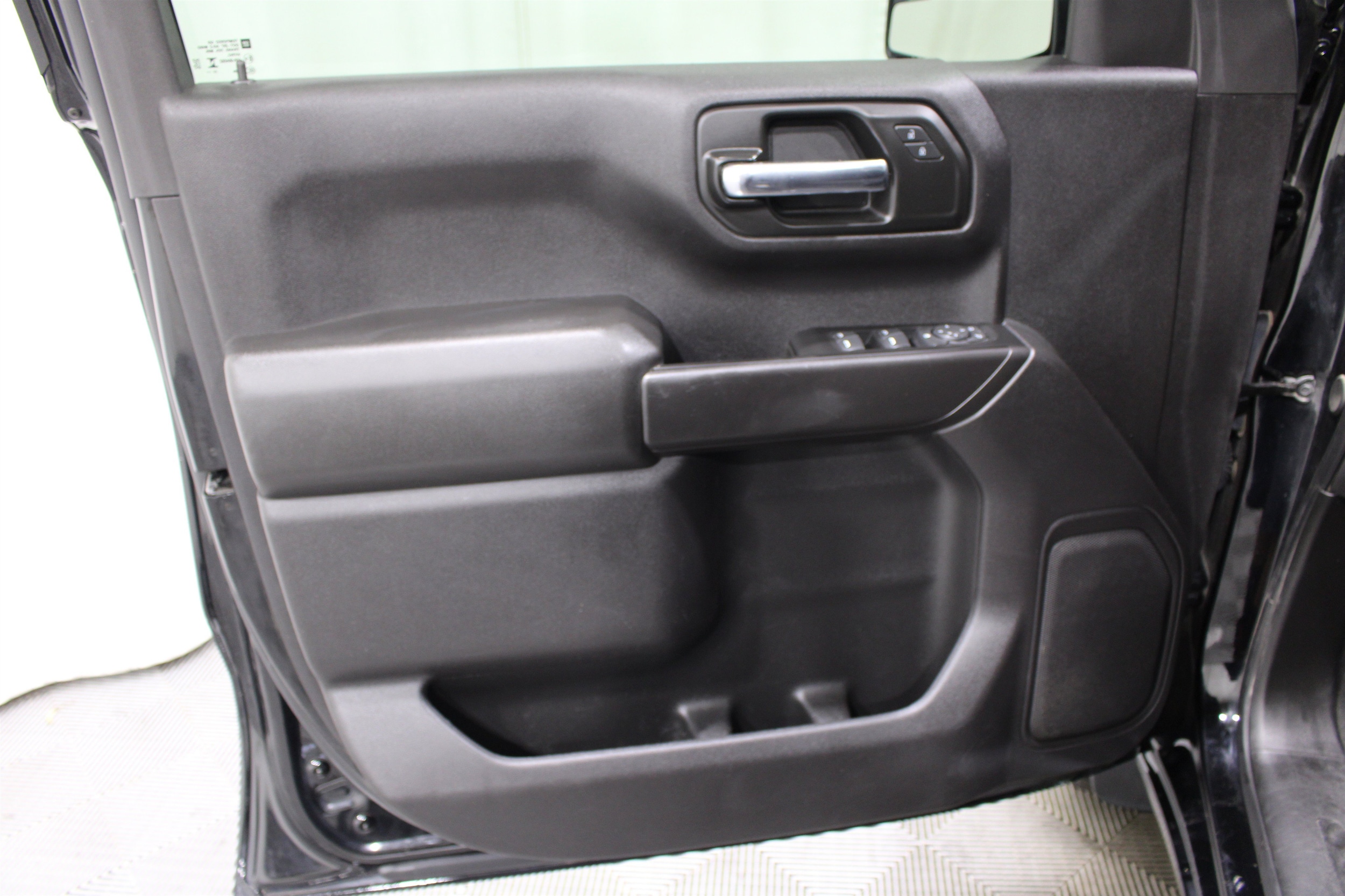 2024 Chevrolet Silverado 1500 Custom - Photo 6