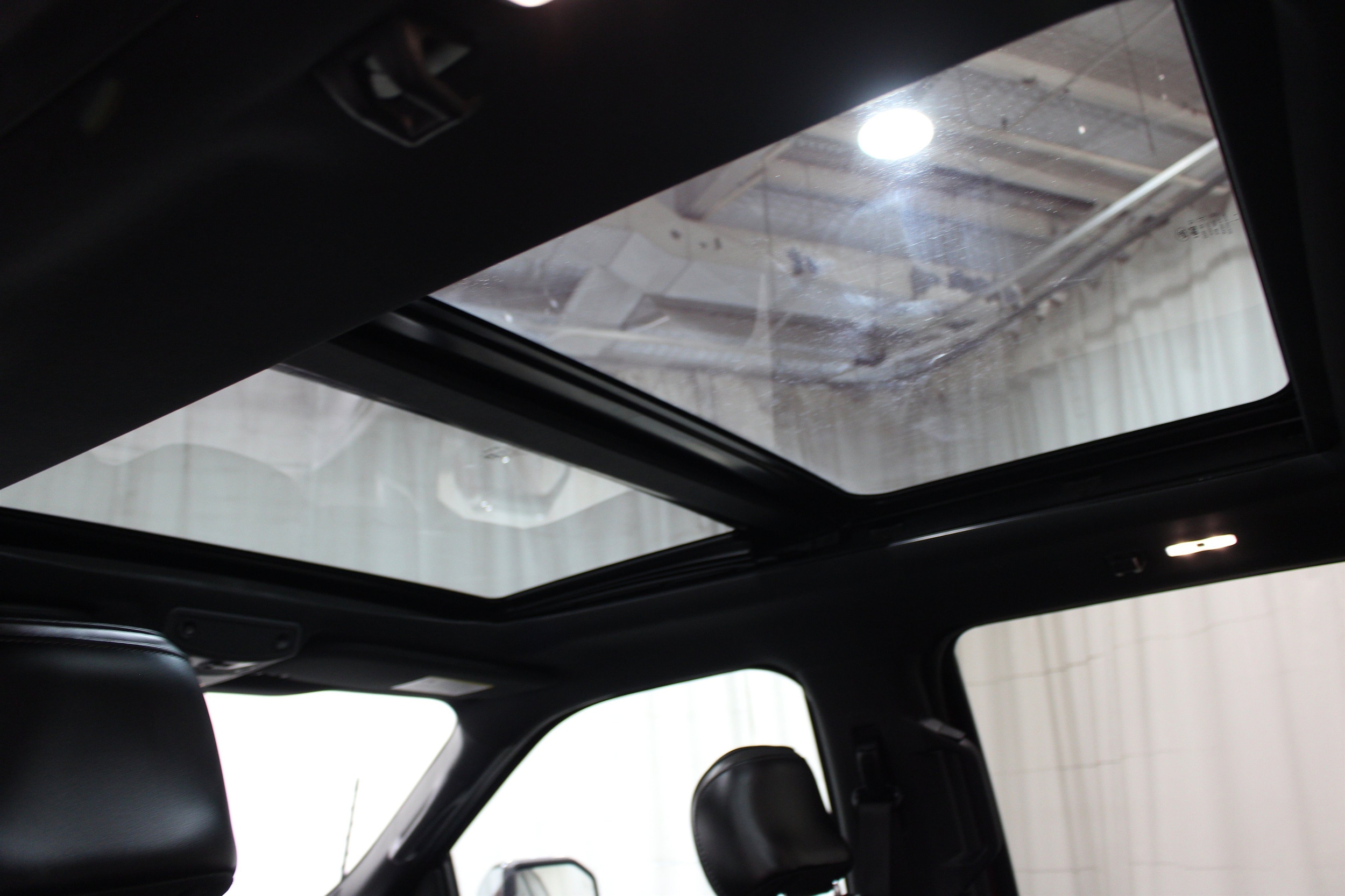 2015 Ford F-150 Platinum - Photo 23