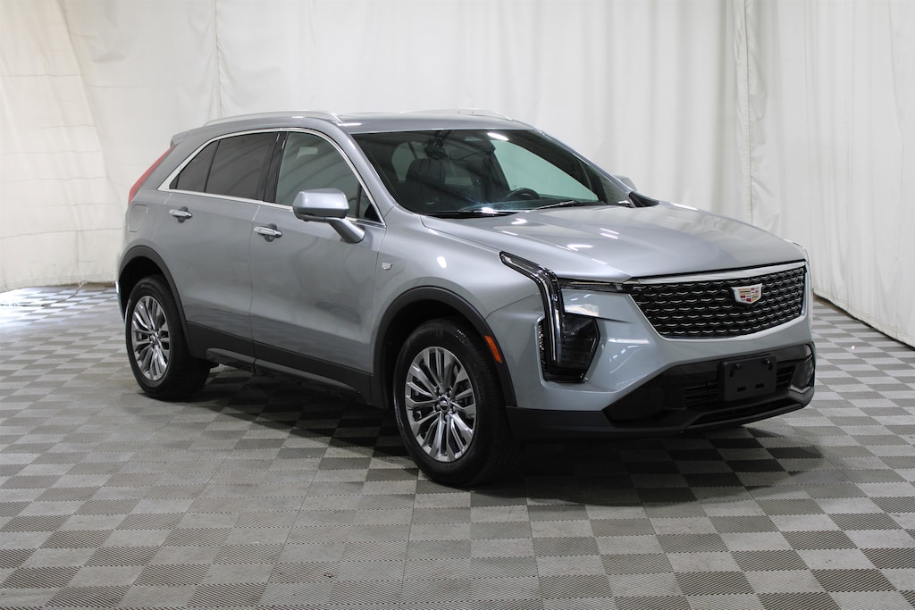 Certified 2025 Cadillac XT4 FWD Premium Luxury SUV