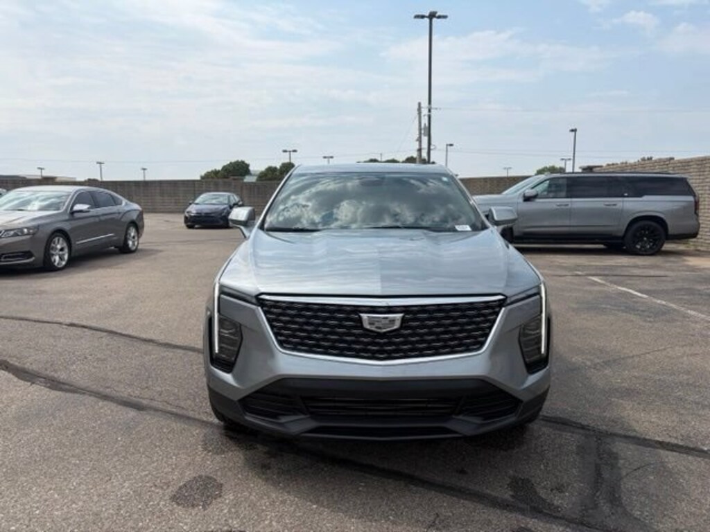 Used 2024 Cadillac XT4 FWD Luxury SUV