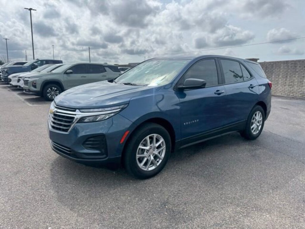Used 2024 Chevrolet Equinox LS SUV