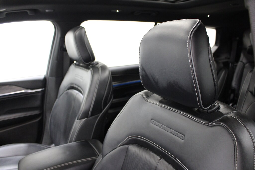 Used 2023 Jeep Grand Cherokee Overland SUV
