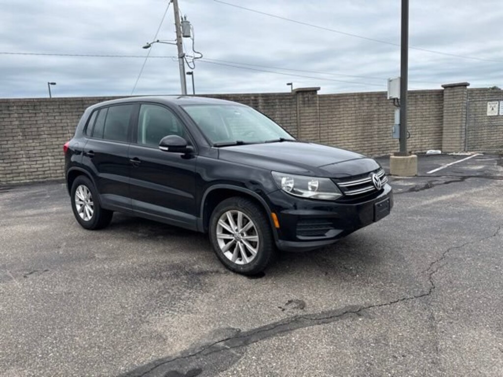 Used 2014 Volkswagen Tiguan SE SUV