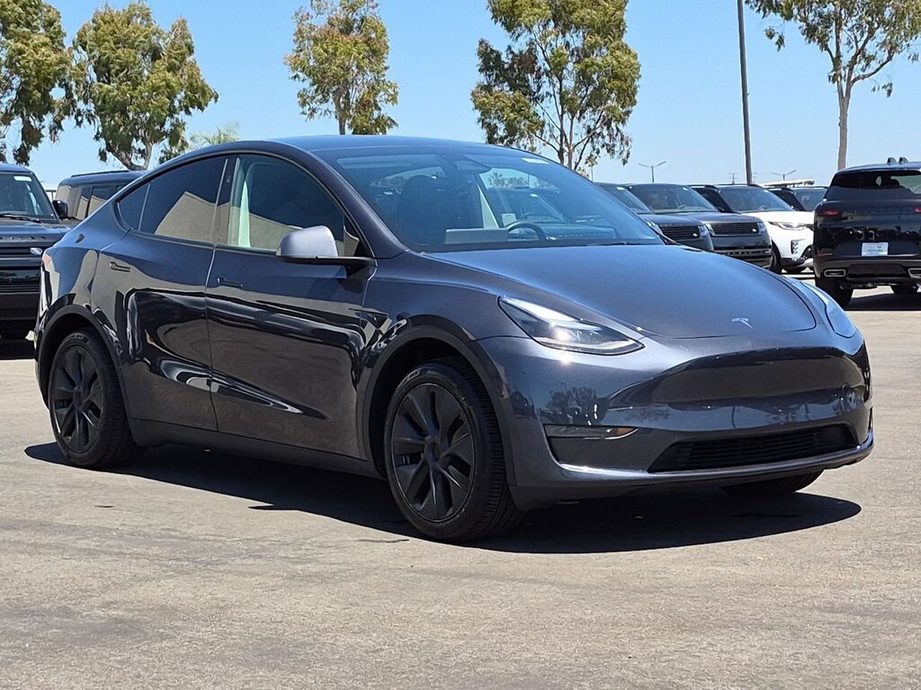 Used 2025 Tesla Model Y Long Range SUV