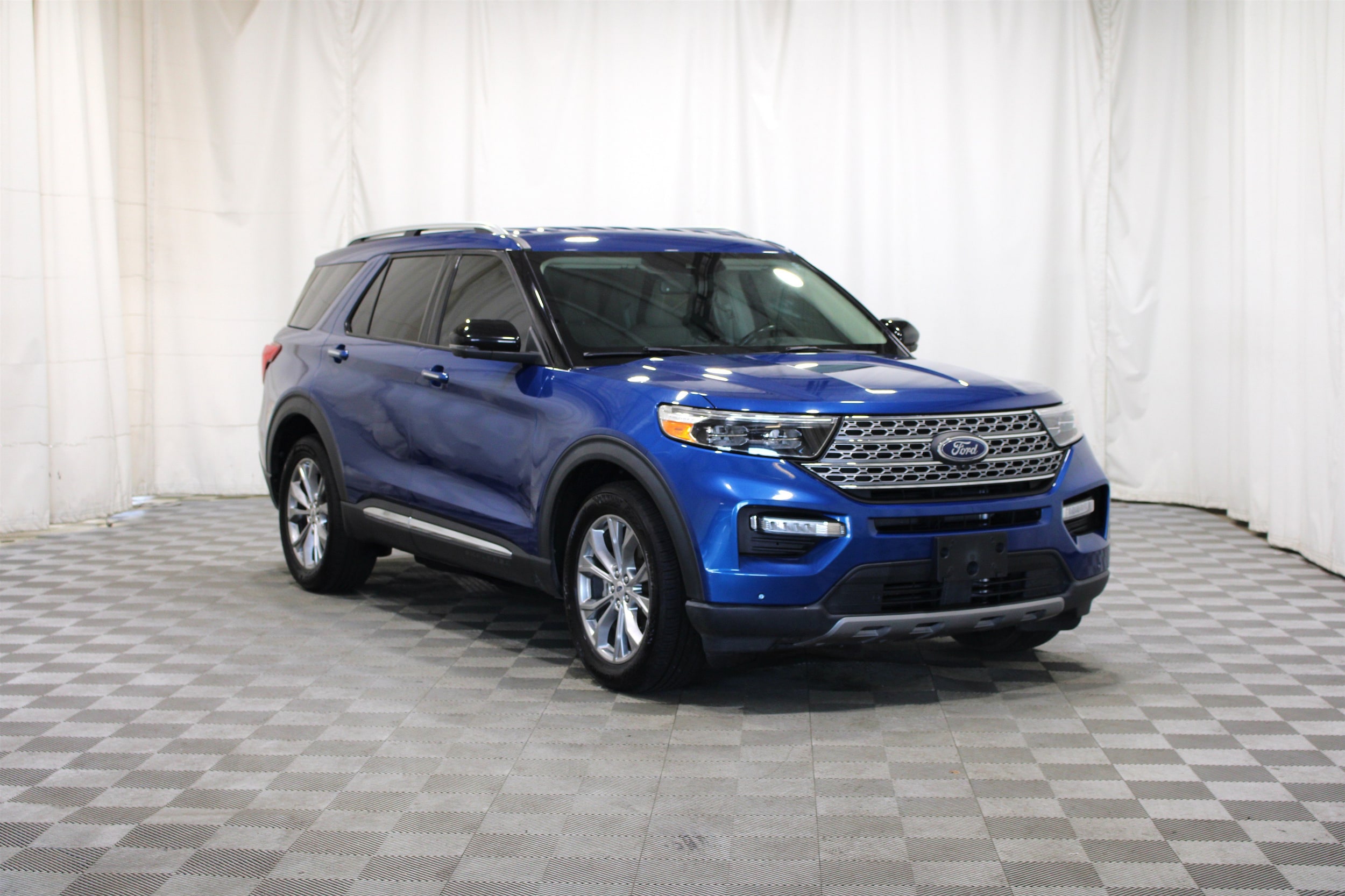 2021 Ford Explorer Limited 4WD photo