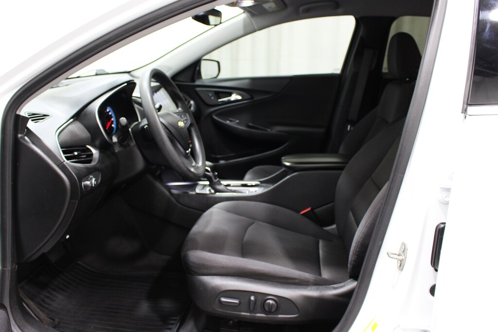 Used 2022 Chevrolet Malibu LT Sedan