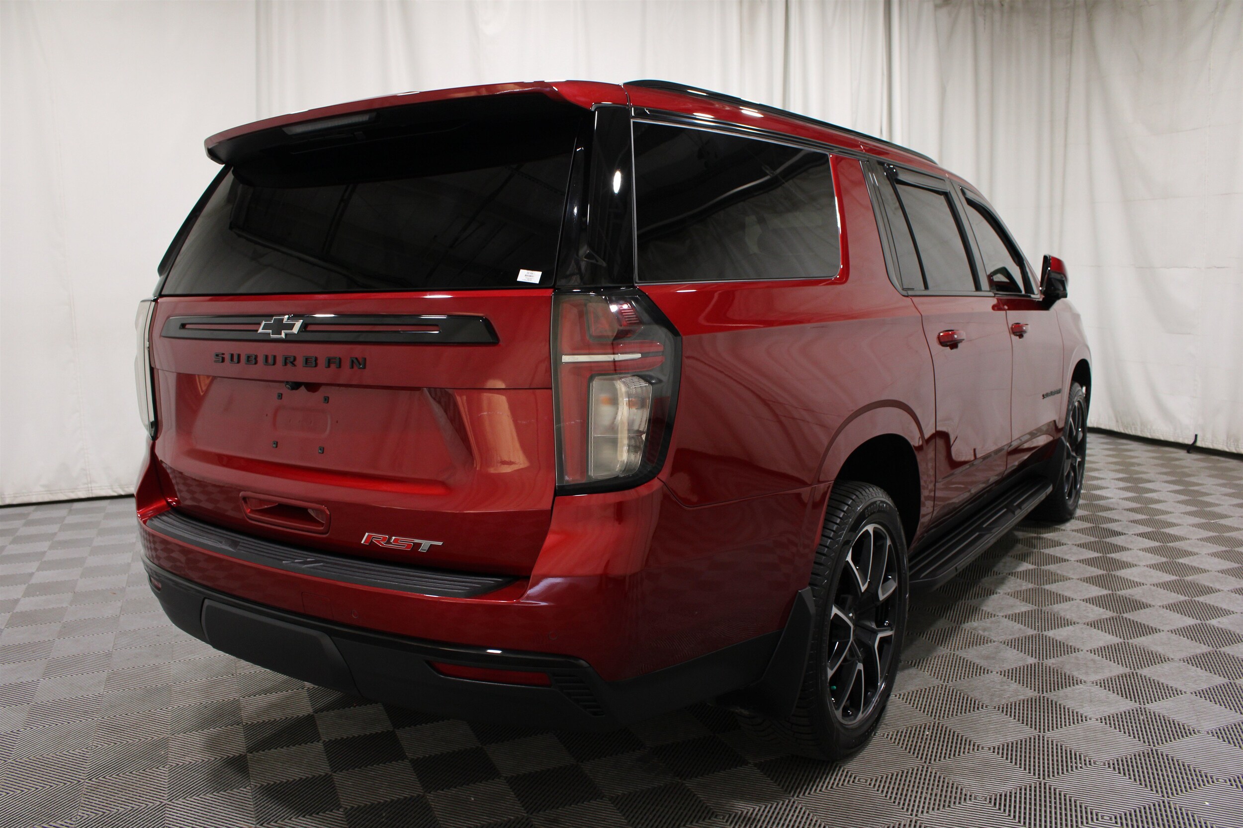 2024 Chevrolet Suburban RST - Photo 33
