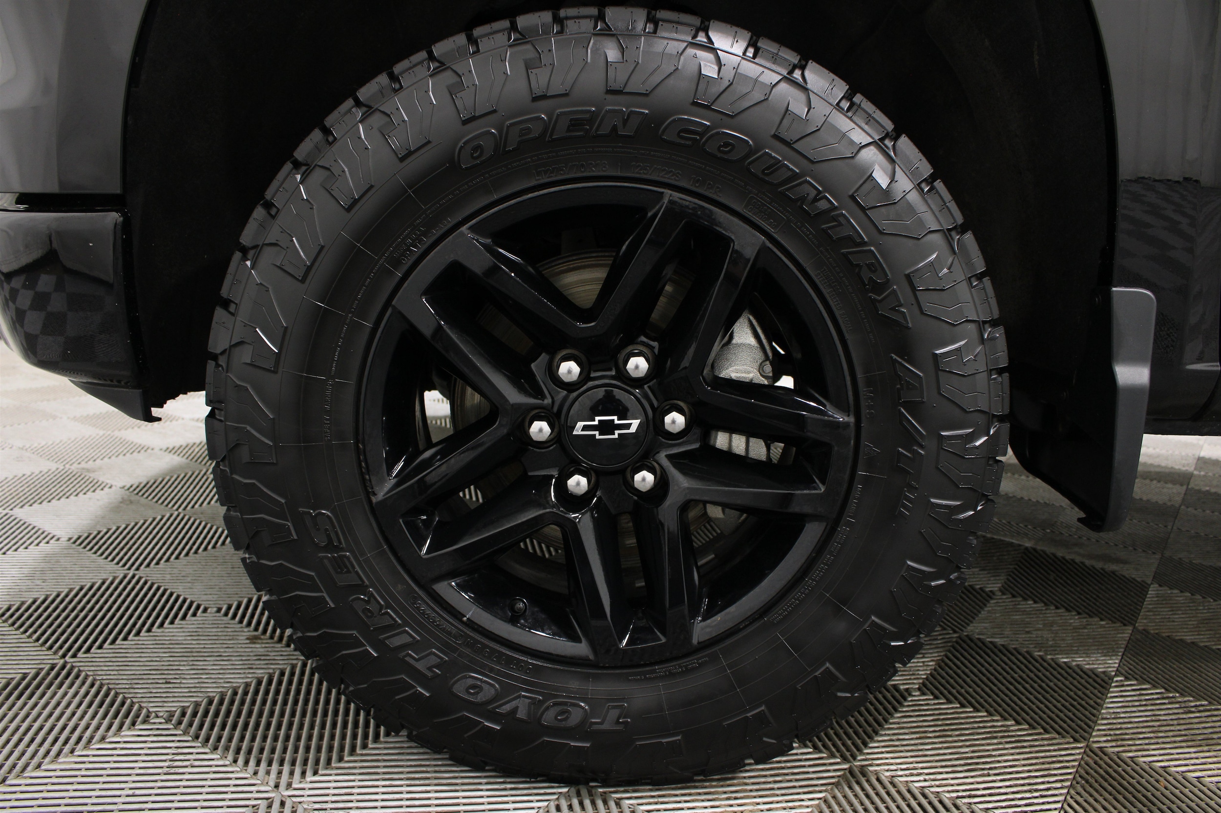 2024 Chevrolet Silverado 1500 Custom - Photo 32