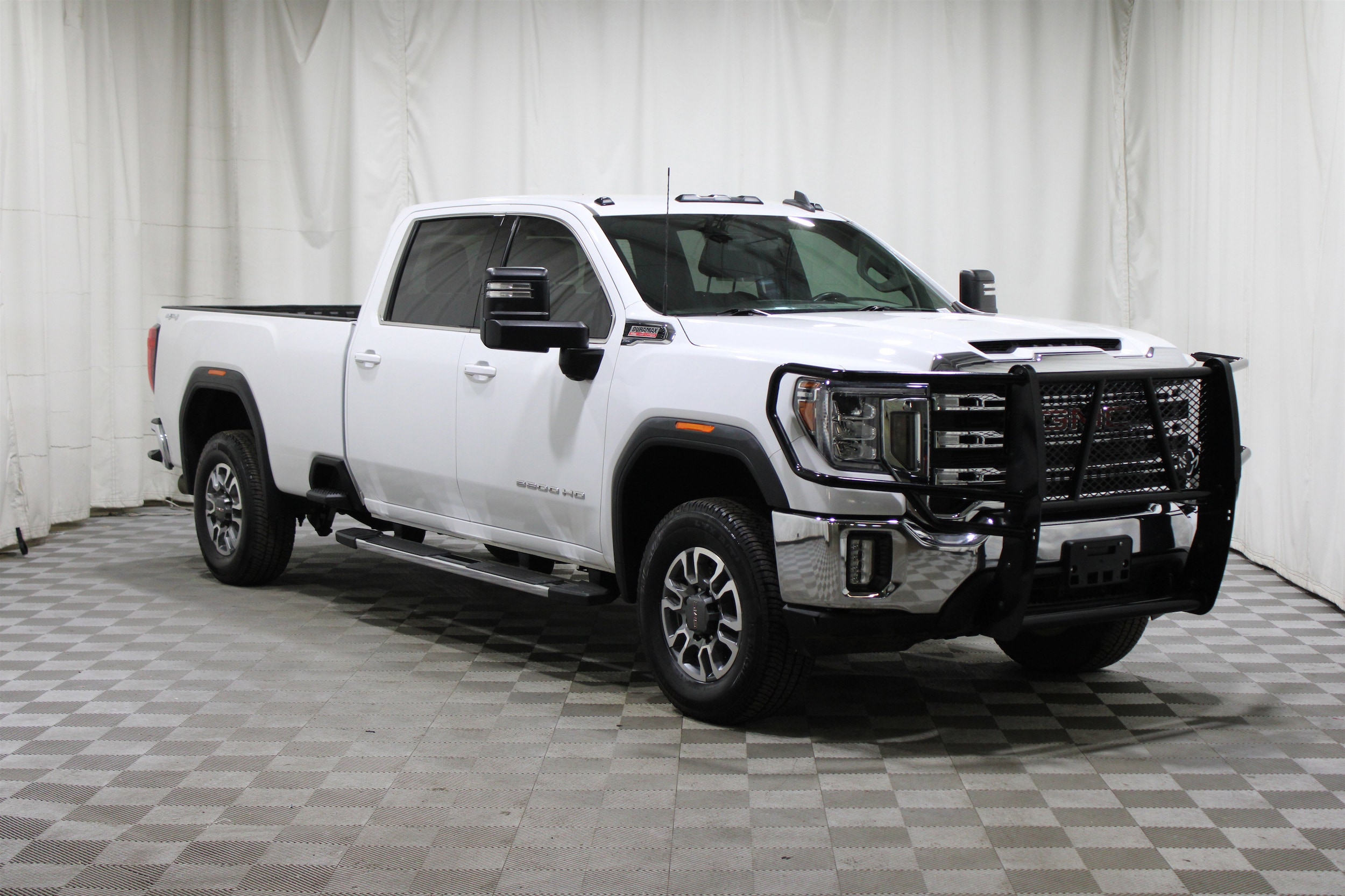 2022 GMC Sierra 3500HD SLE's photo