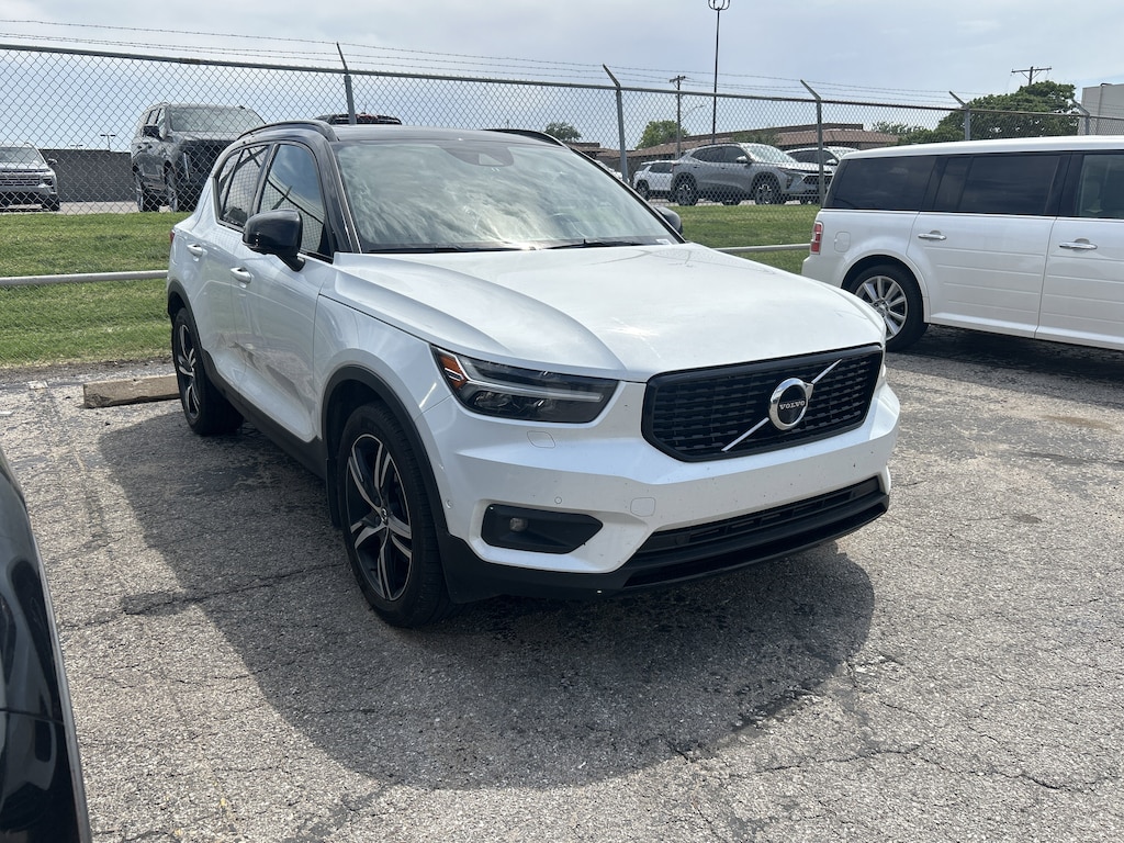 Used 2019 Volvo XC40 R-Design SUV