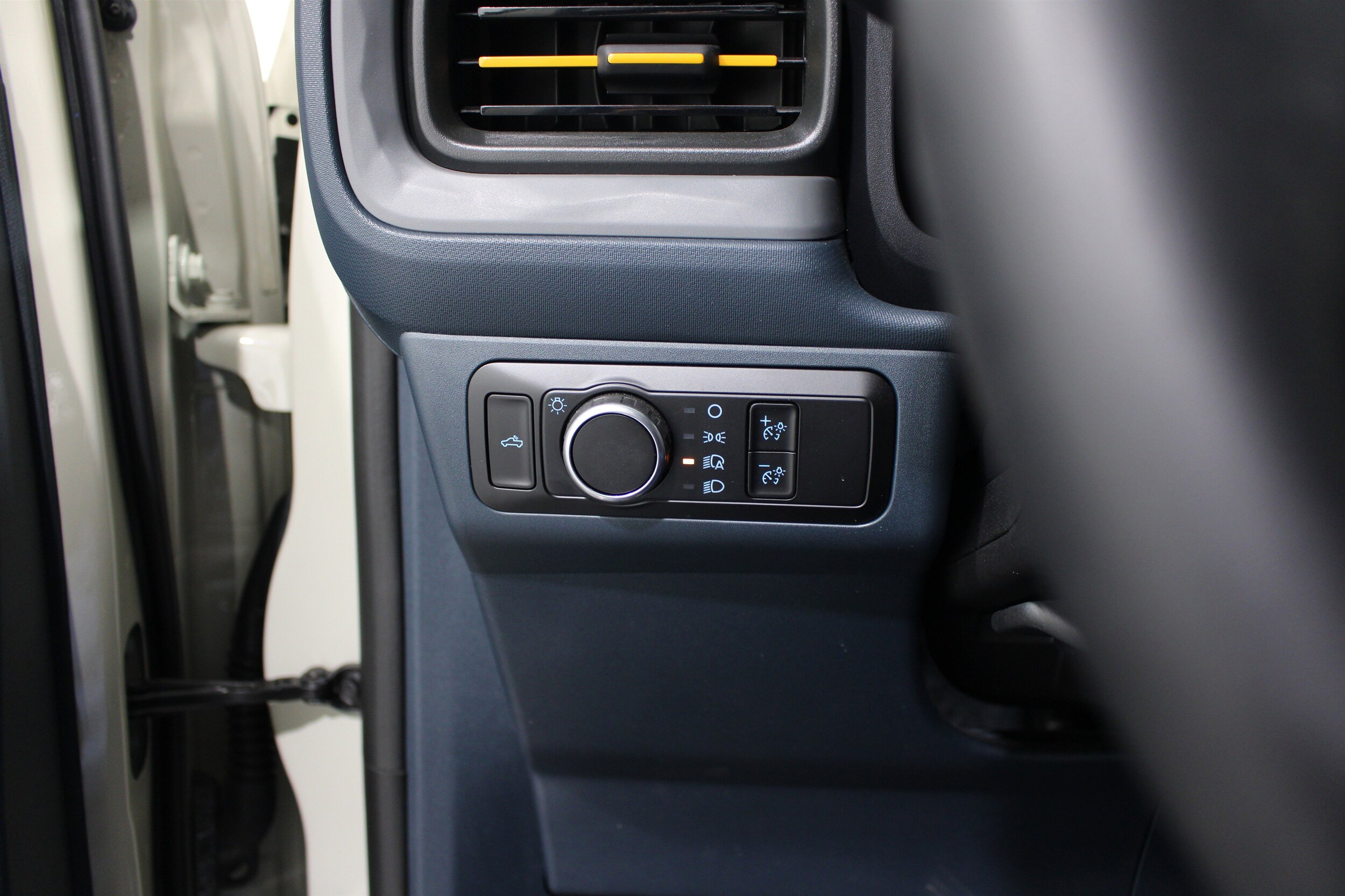 2025 Ford Maverick Tremor - Photo 8