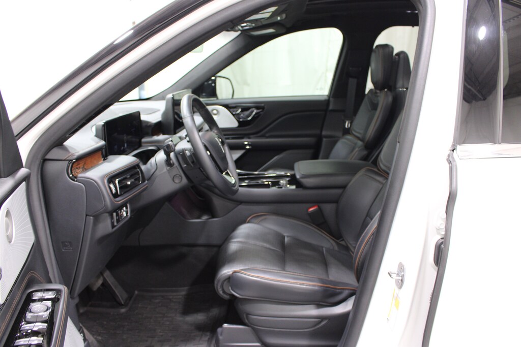 Used 2025 Lincoln Aviator Black Label SUV