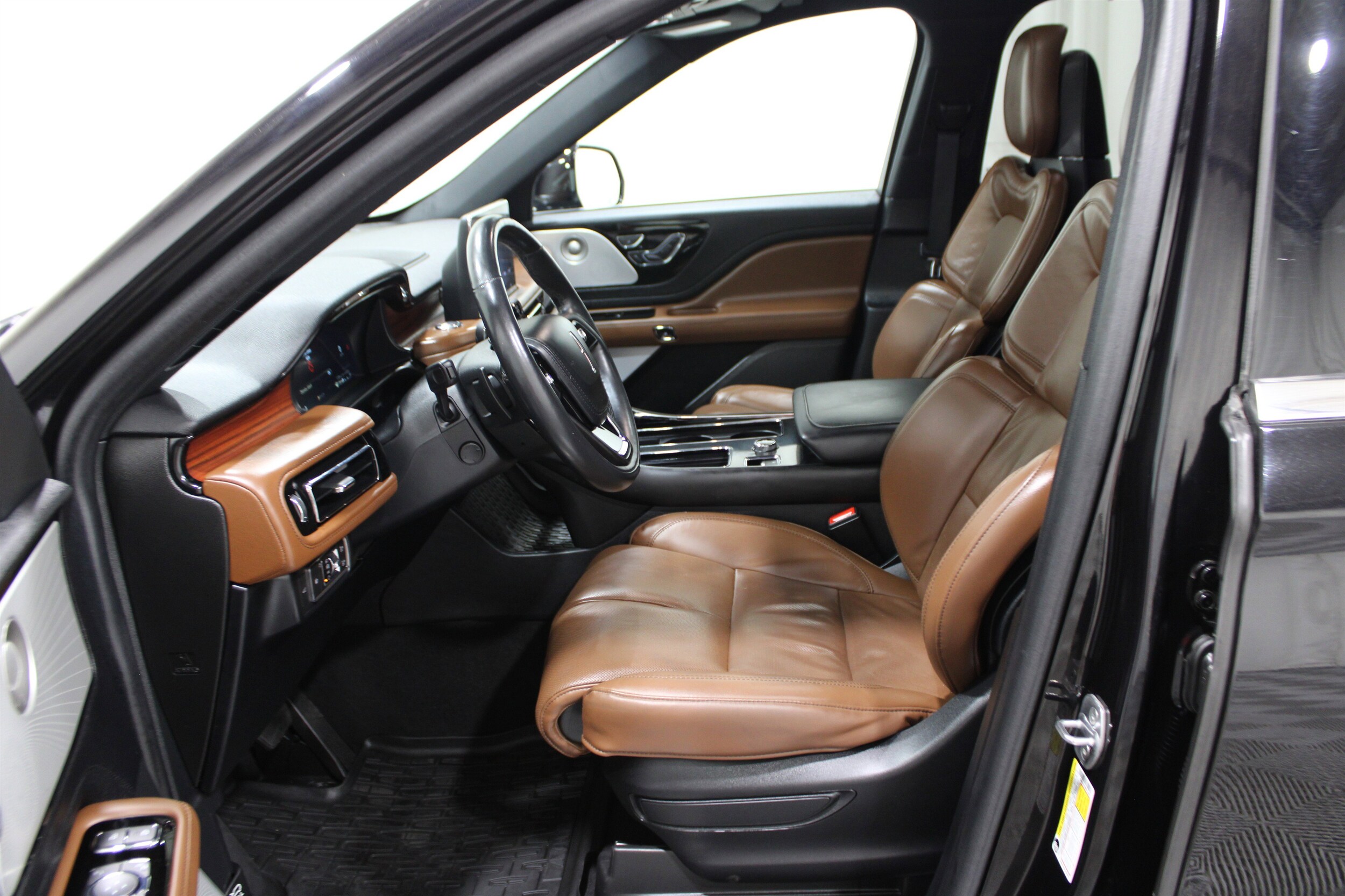 2022 Lincoln Aviator Reserve photo 3