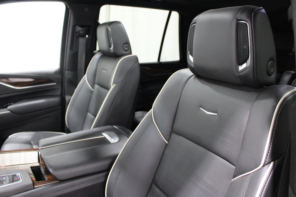 Used 2024 Cadillac Escalade 4WD Premium Luxury SUV