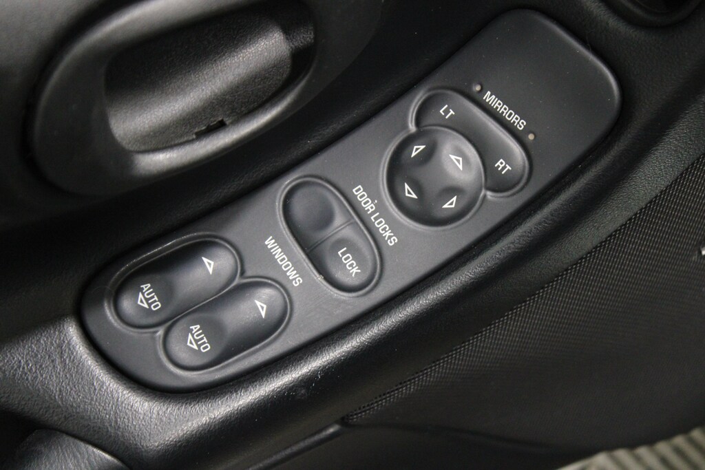 Used 2000 Chevrolet Corvette Hardtop Coupe
