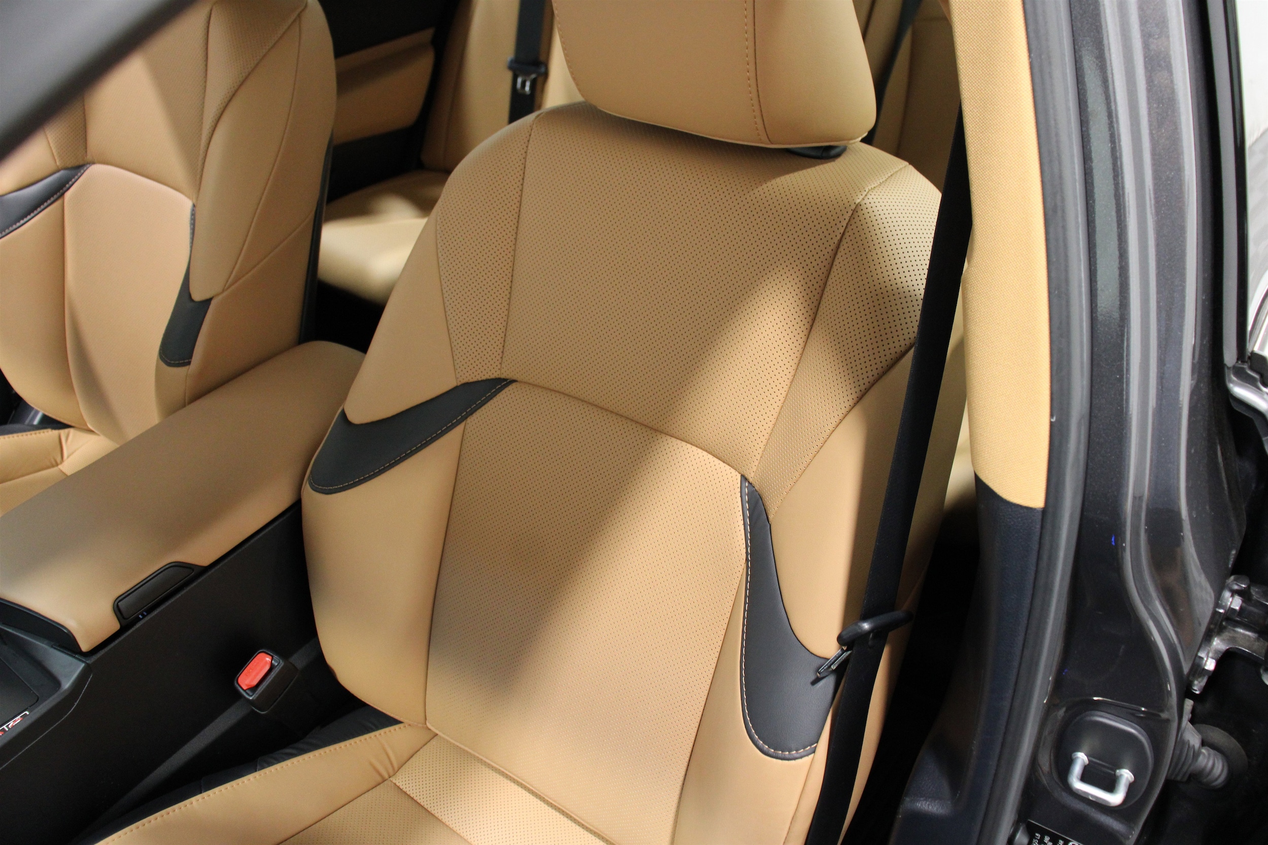 2025 Lexus ES 300h Base photo 4