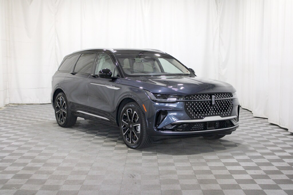 Used 2024 Lincoln Nautilus Reserve SUV