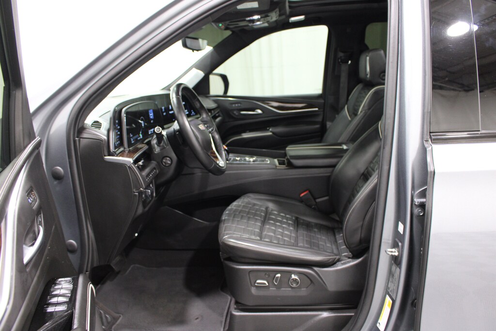 Used 2022 Cadillac Escalade ESV Sport Platinum SUV