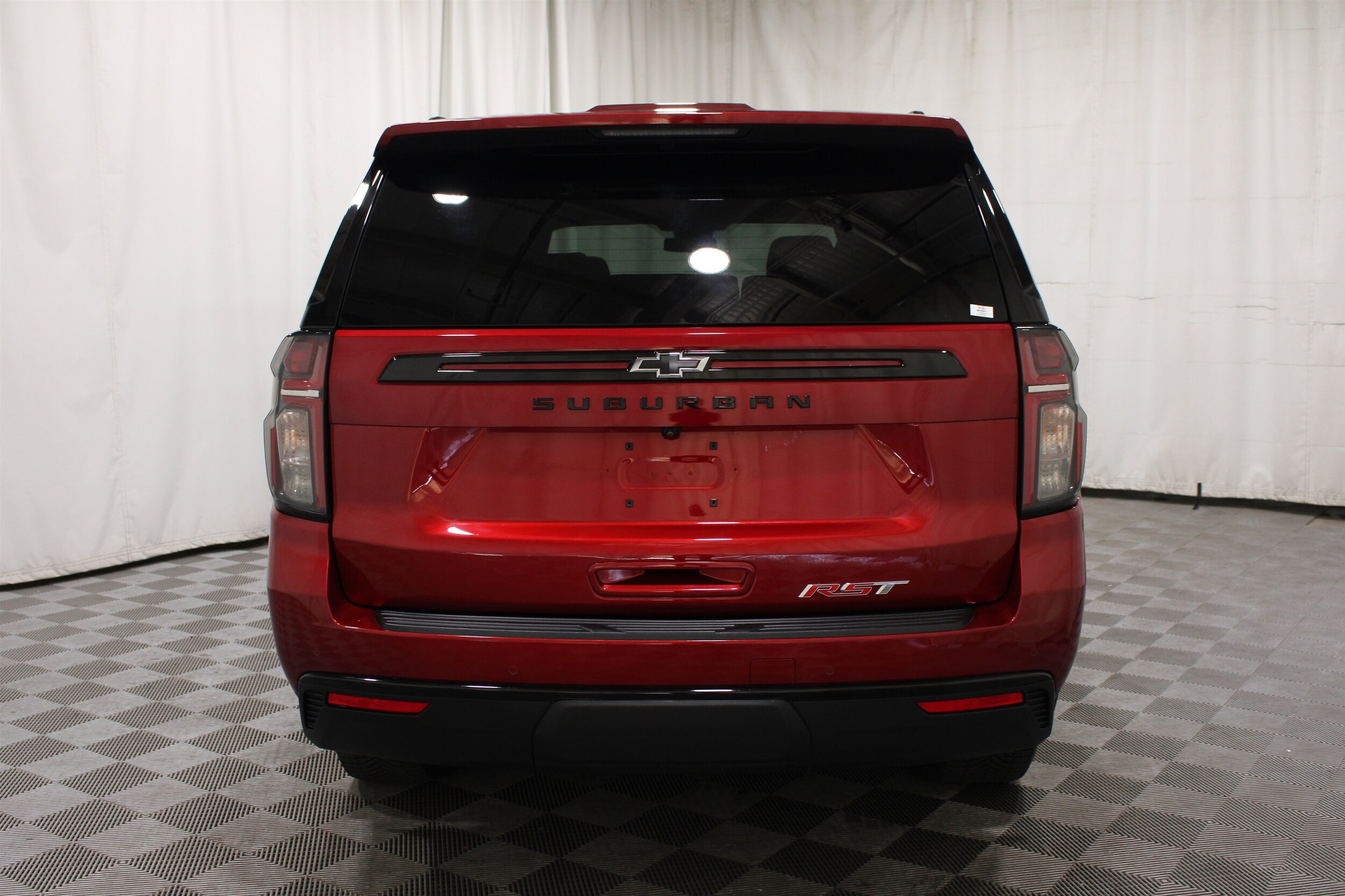 2024 Chevrolet Suburban RST - Photo 34