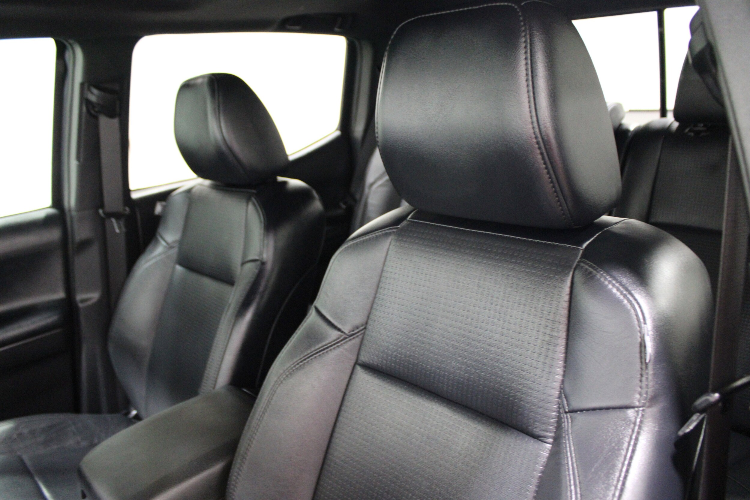 2022 Toyota Tacoma Limited photo 4