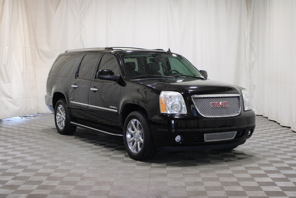 Used 2011 GMC Yukon XL 1500 Denali SUV
