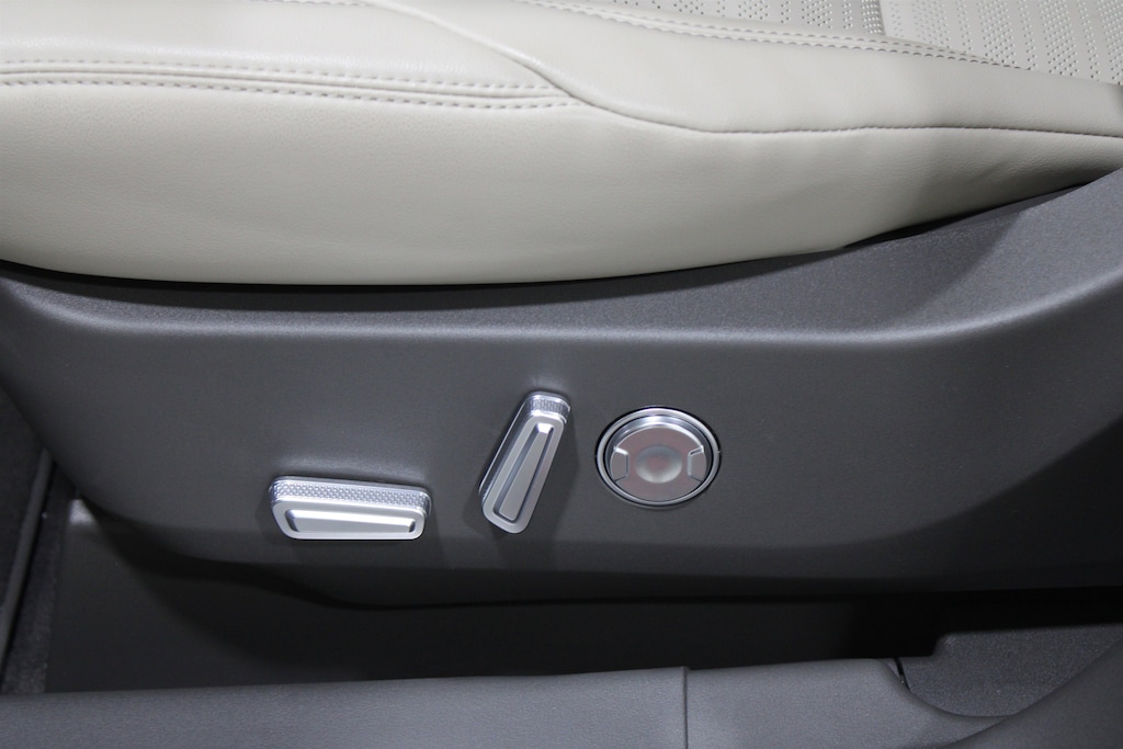 Certified 2025 Lincoln Nautilus Reserve SUV