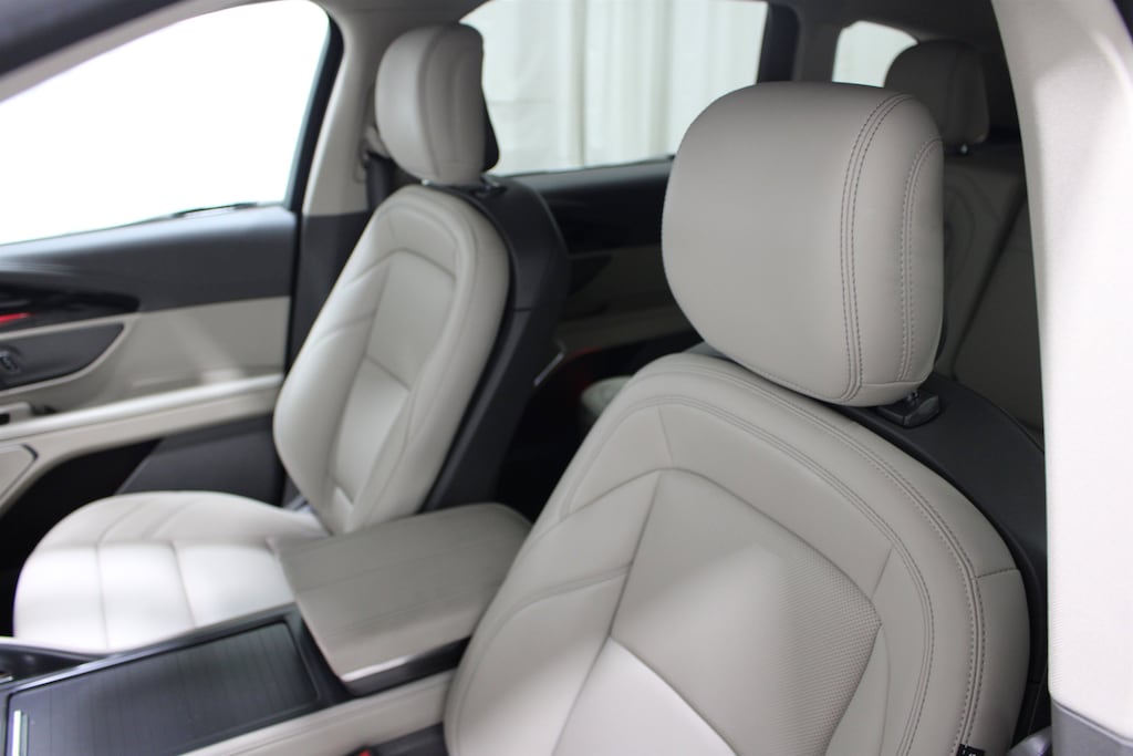 Certified 2025 Lincoln Nautilus Premiere SUV