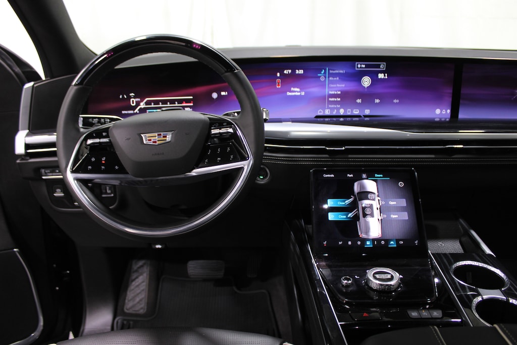 Used 2025 Cadillac Escalade 4WD Sport SUV