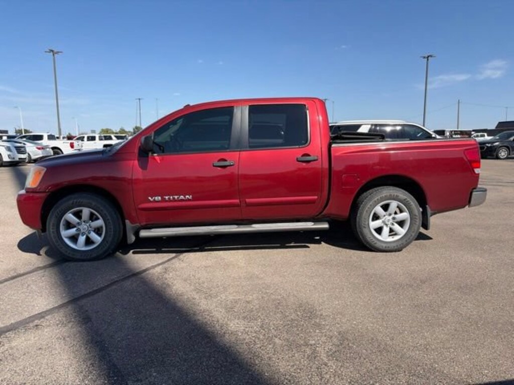 Used 2014 Nissan Titan SV Truck Crew Cab