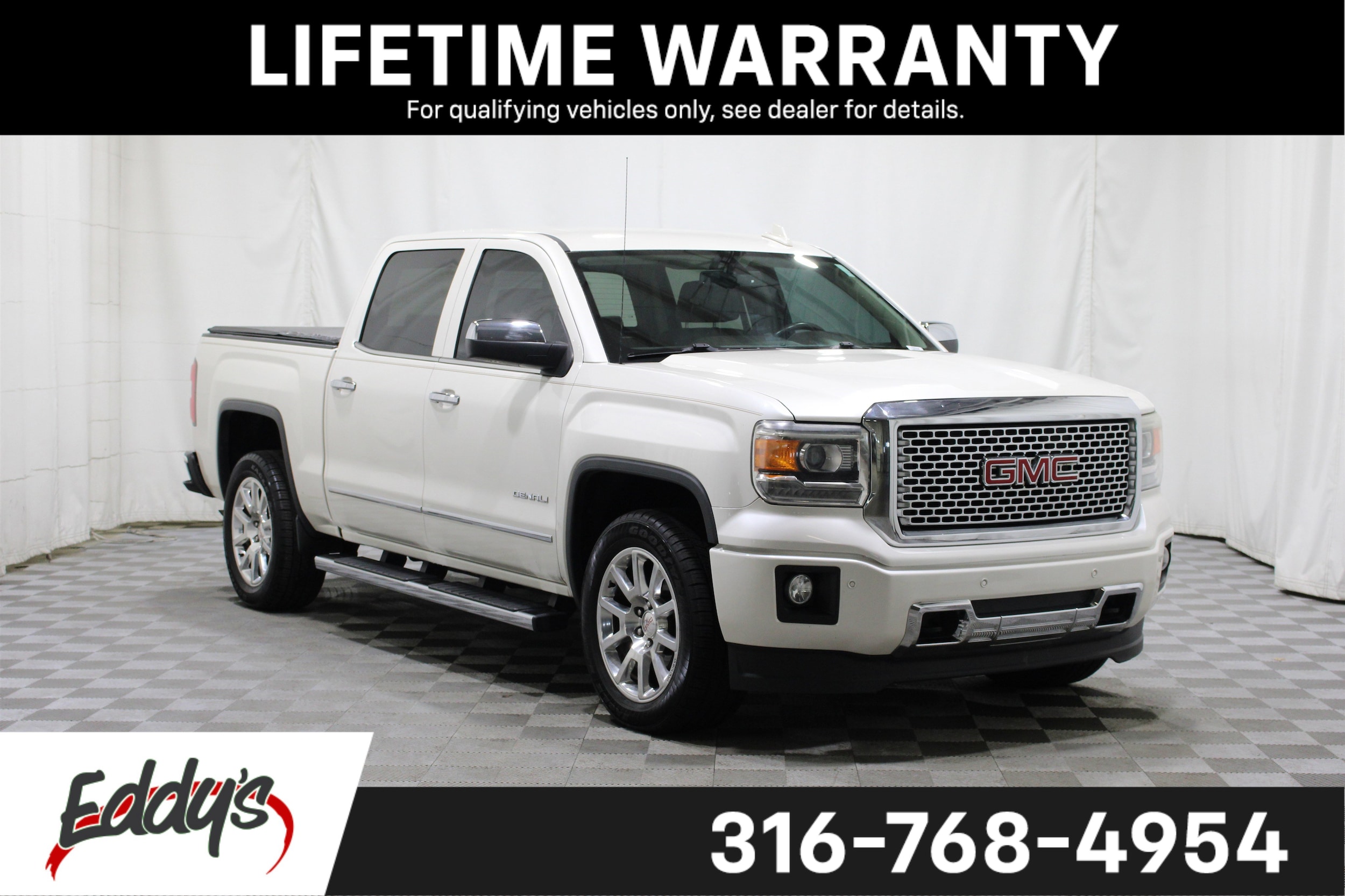 2015 GMC Sierra 4WD Crew Cab Short Box's photo