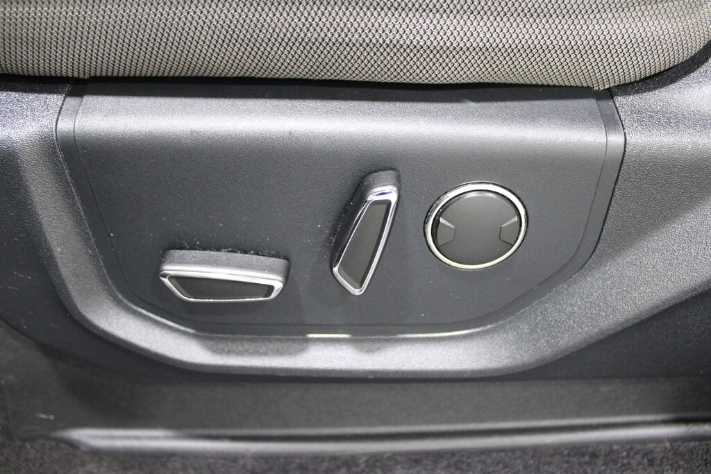 Used 2016 Ford F-150 XLT Truck SuperCrew Cab