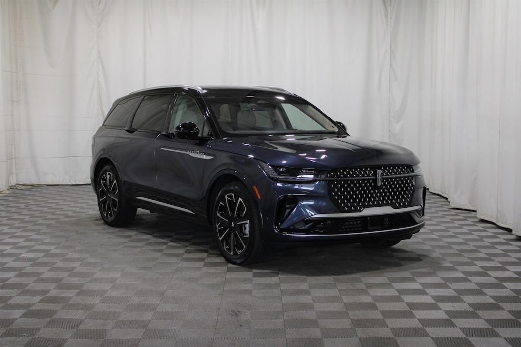 Used 2024 Lincoln Nautilus Reserve SUV