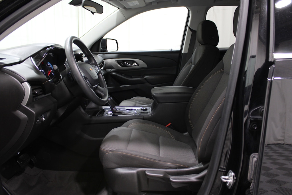 Used 2020 Chevrolet Traverse LS SUV