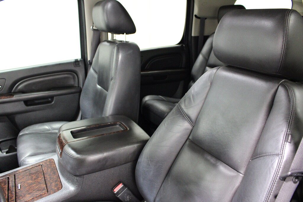 Used 2011 GMC Yukon XL 1500 Denali SUV