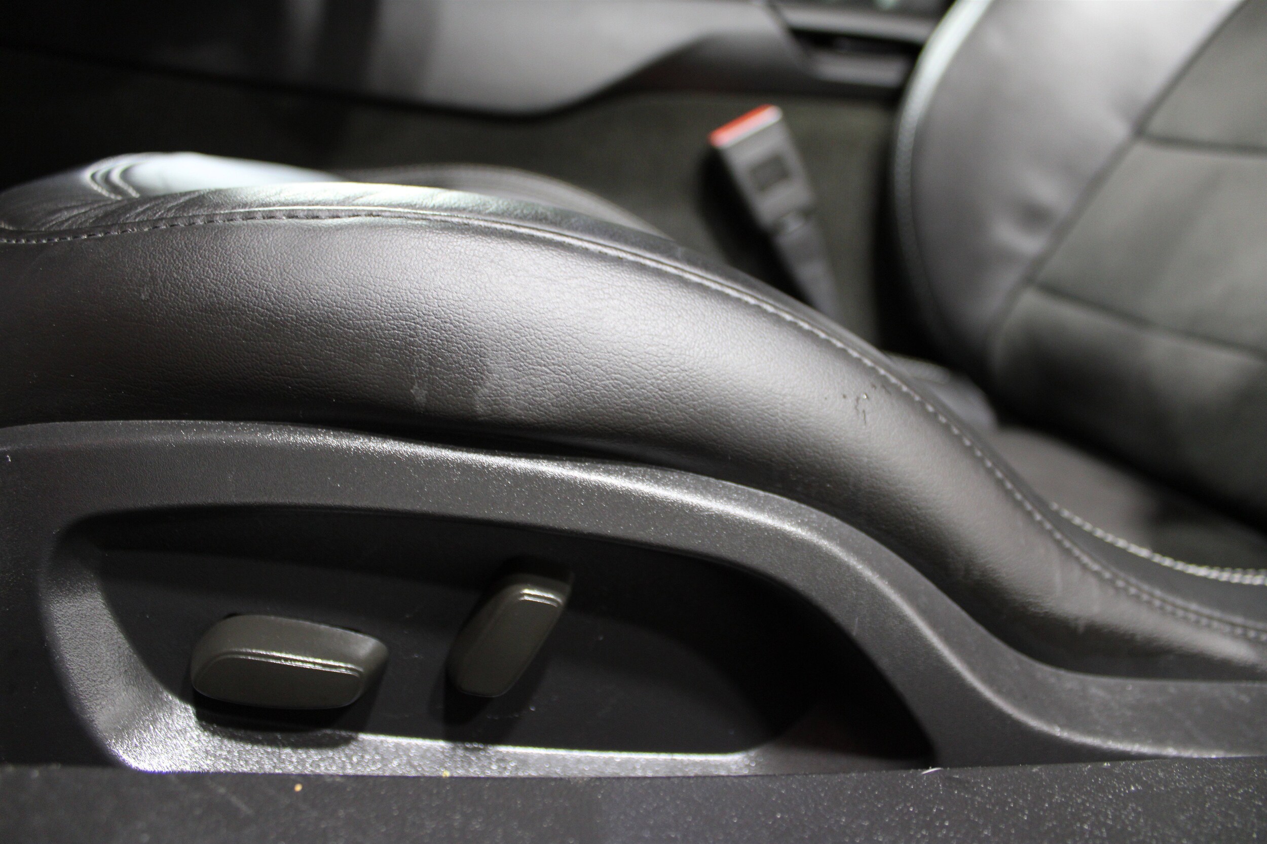 2014 Chevrolet Corvette Stingray Z51 1LT Convertible photo 3