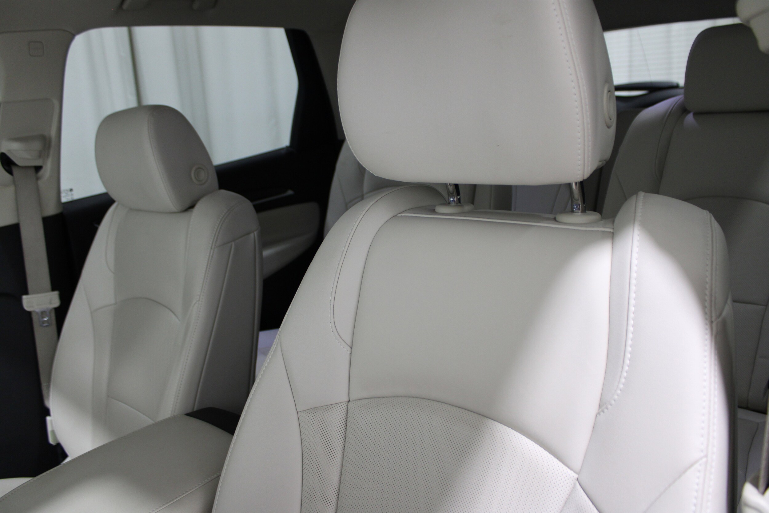 2022 Buick Enclave Essence photo 4