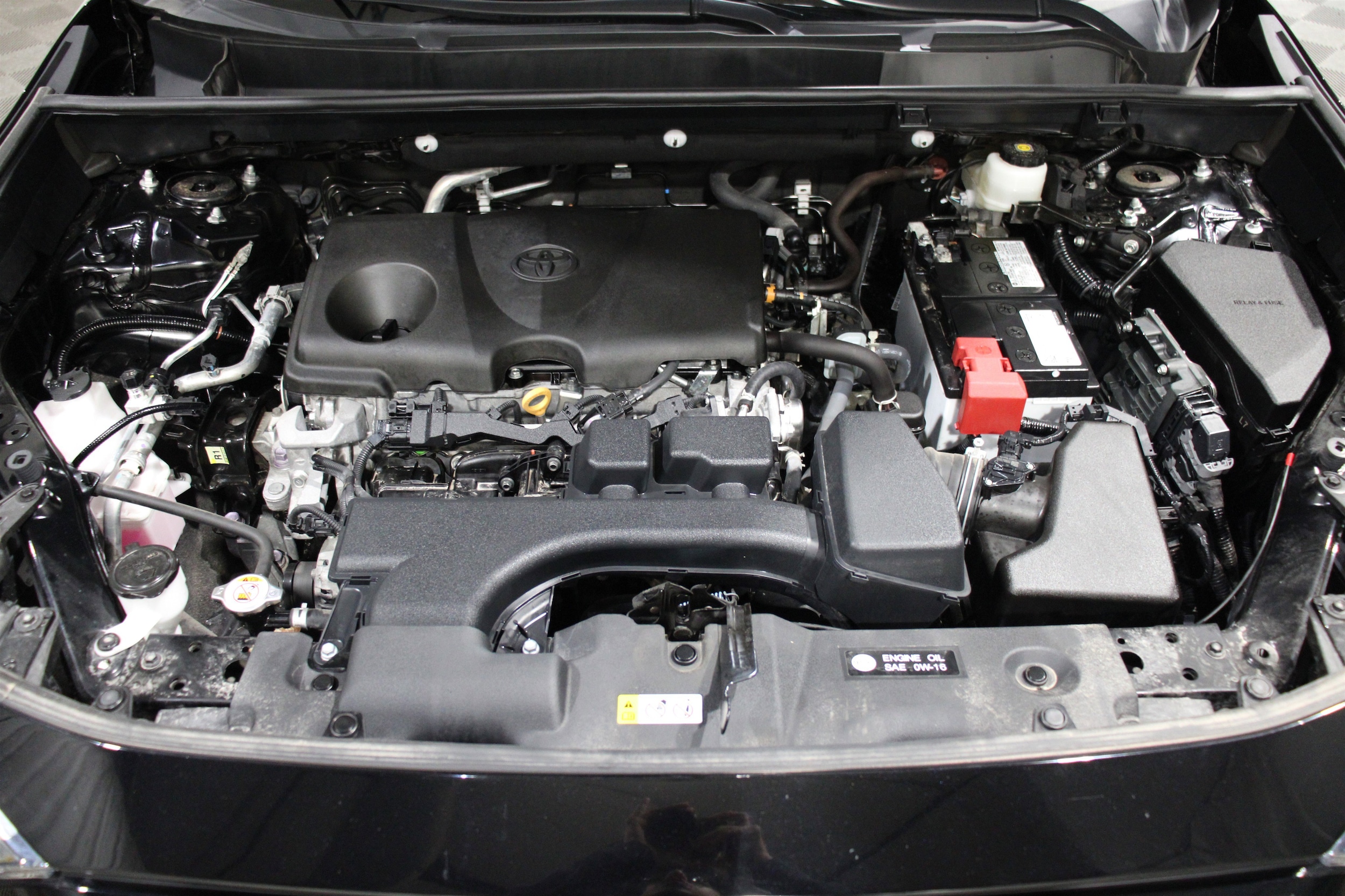 2024 Toyota RAV4 LE - Photo 35