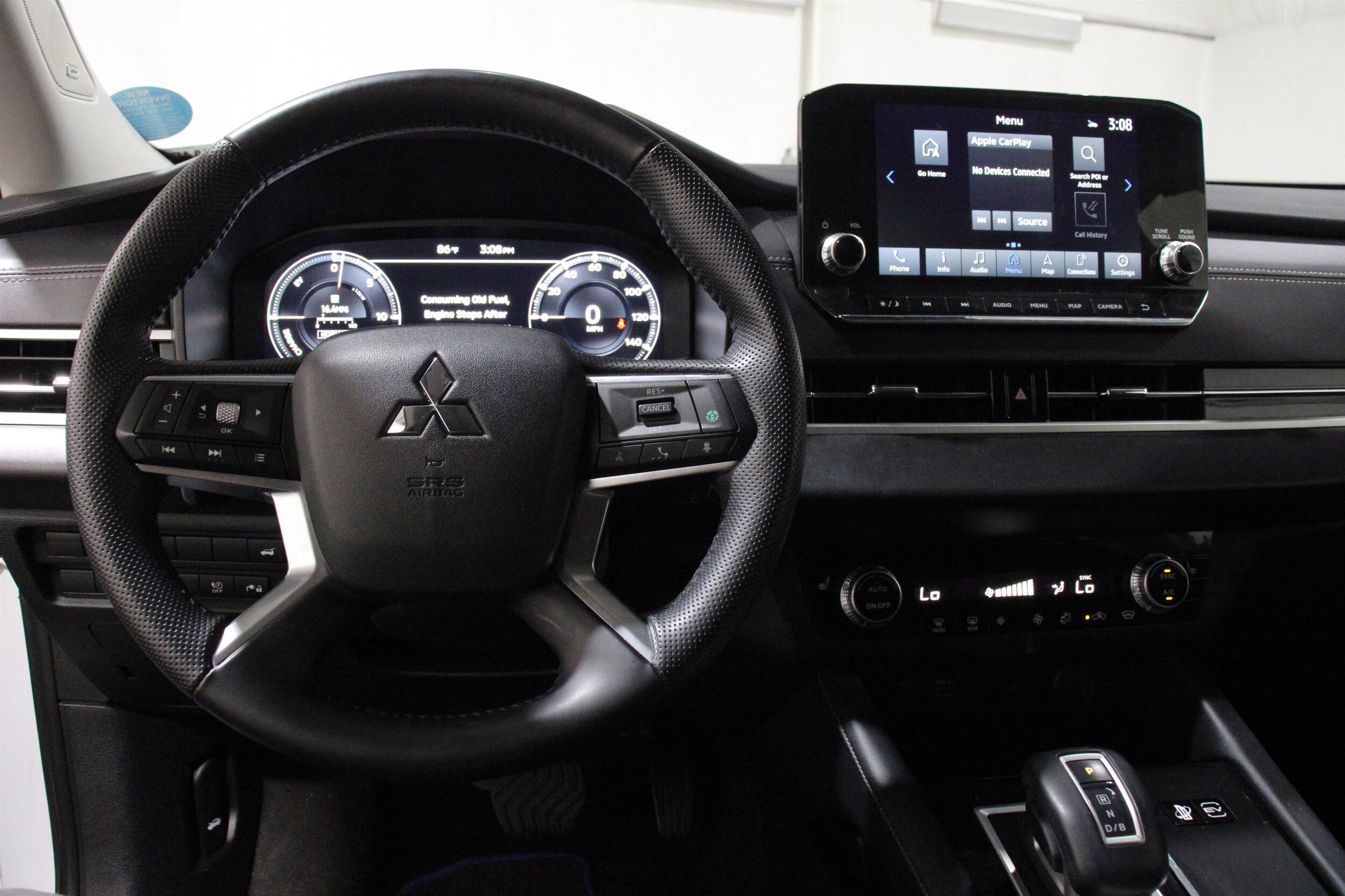 2024 Mitsubishi Outlander Plug-in Hybrid SE - Photo 8