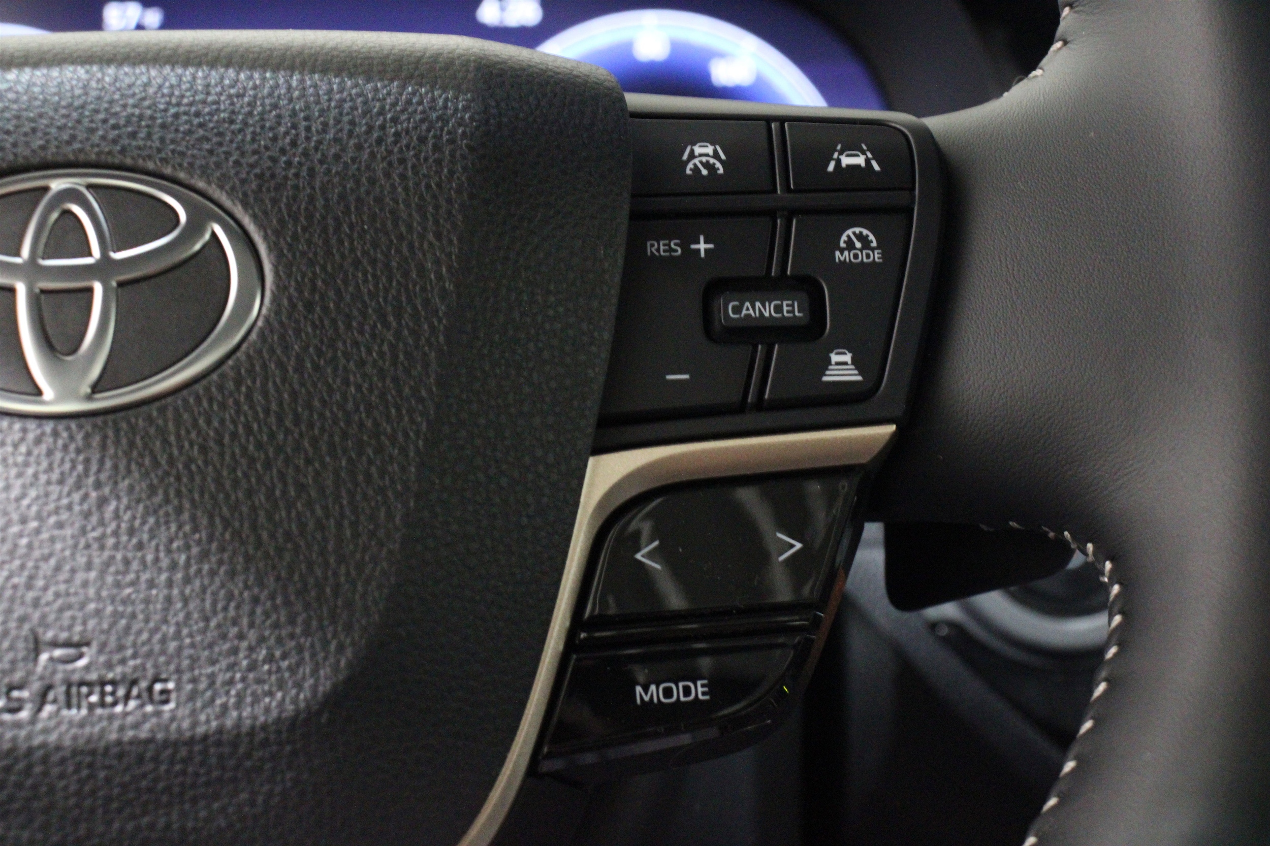 2026 Toyota Crown Platinum - Photo 10