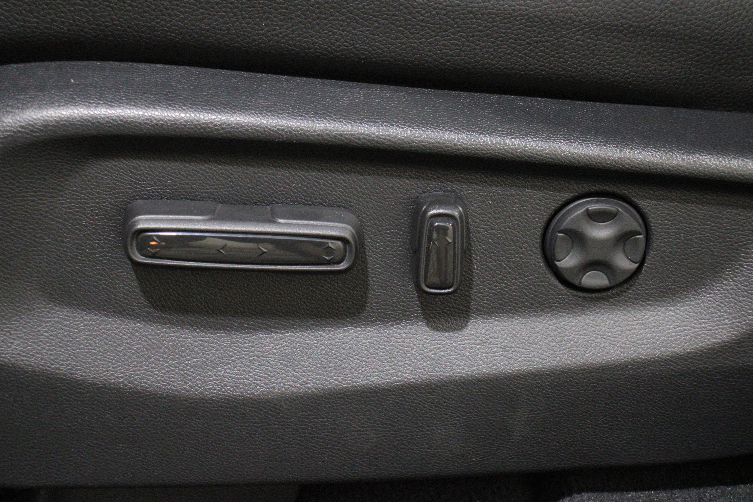 2026 Honda Odyssey EX-L - Photo 4