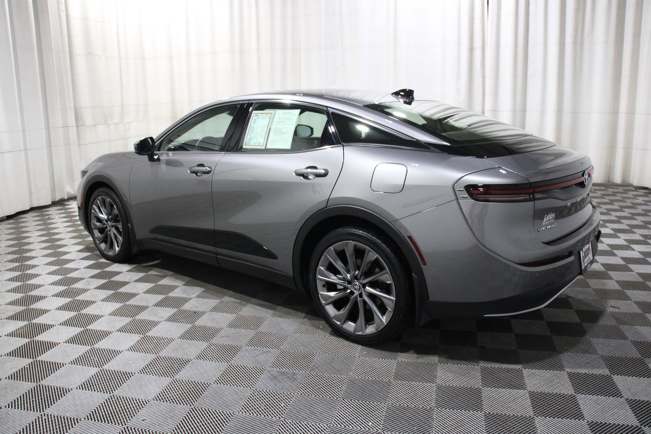 2025 Toyota Crown Limited - Photo 30