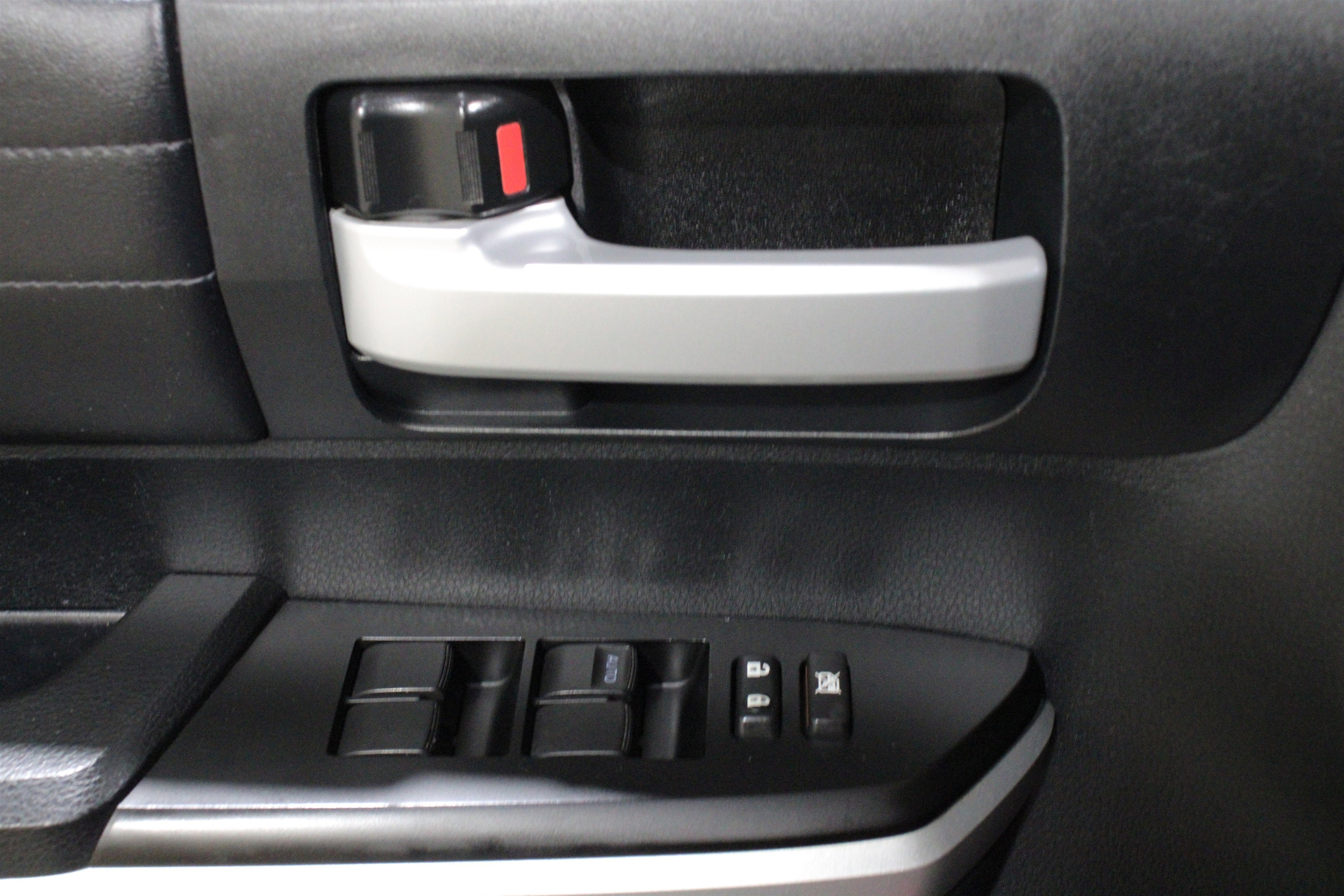 2016 Toyota Tundra Limited - Photo 7