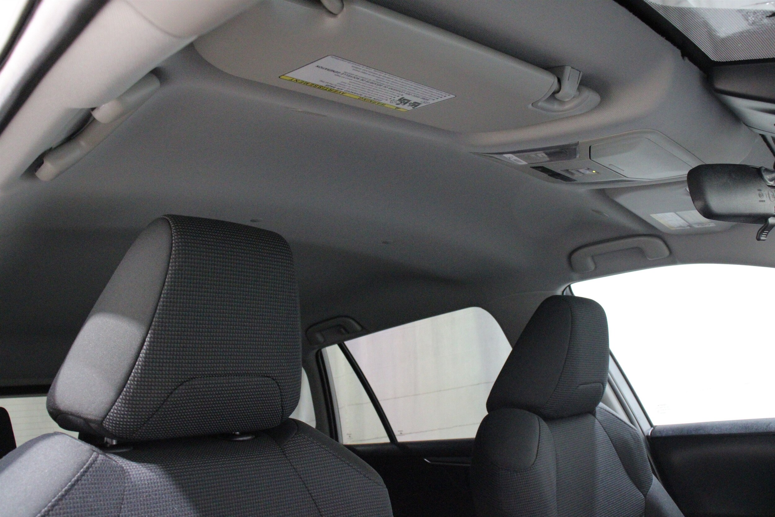 2025 Toyota RAV4 LE - Photo 27