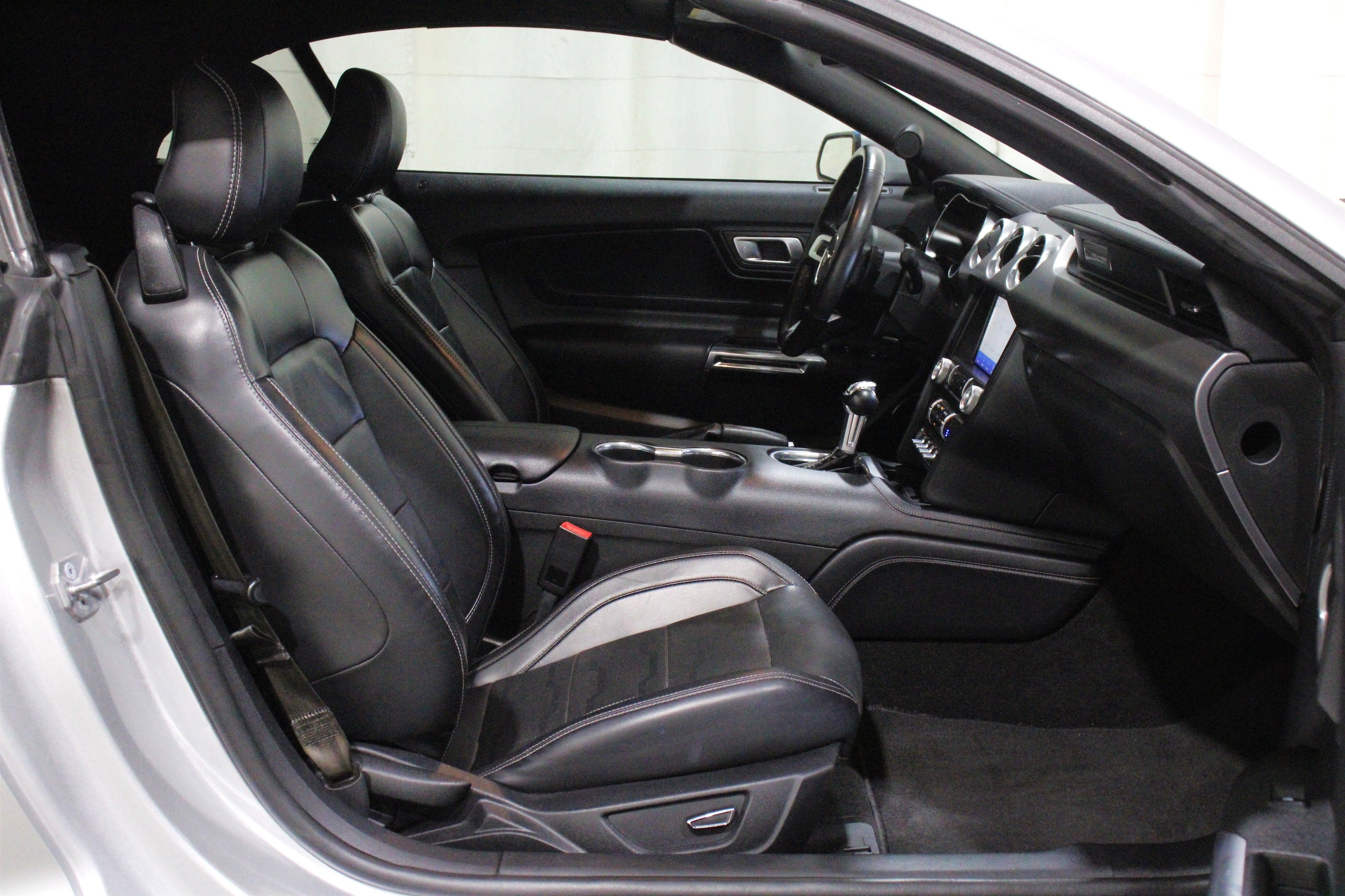2019 Ford Mustang GT Premium - Photo 25