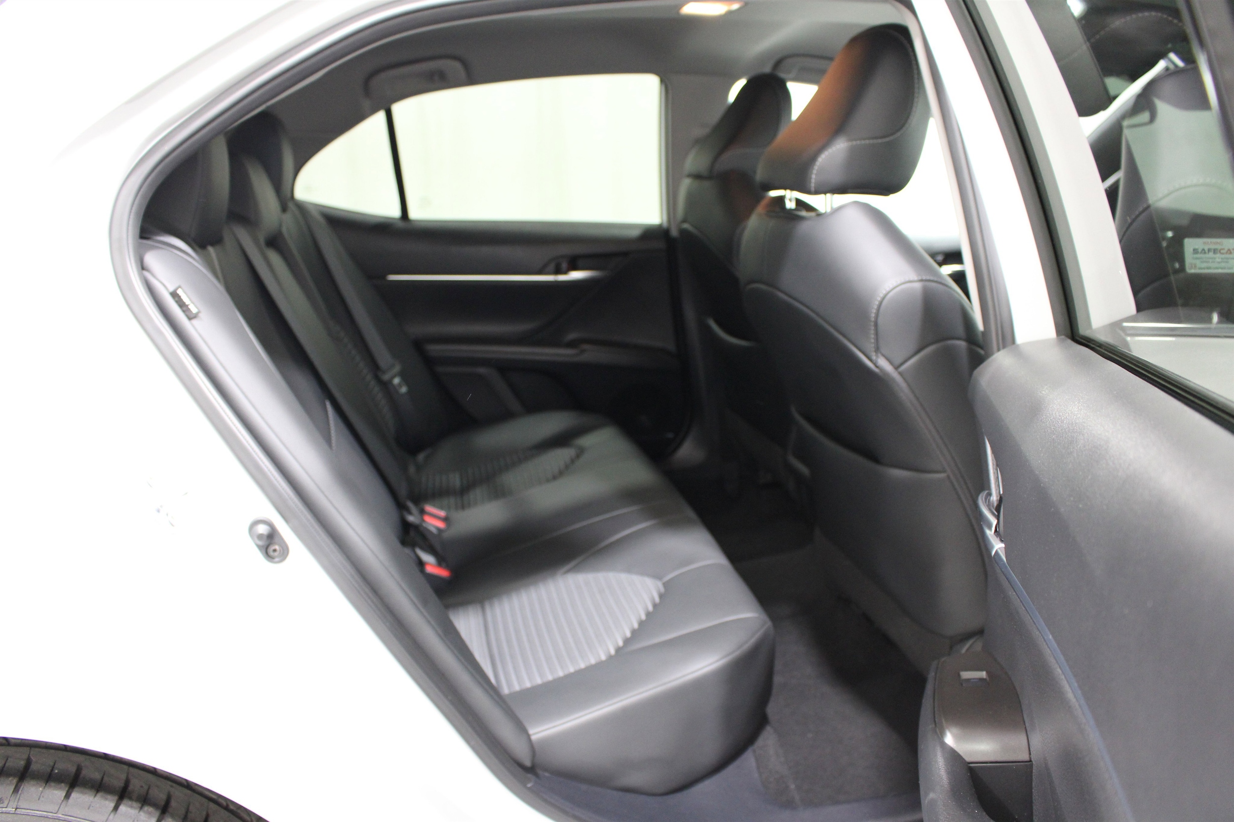 2024 Toyota Camry SE - Photo 22