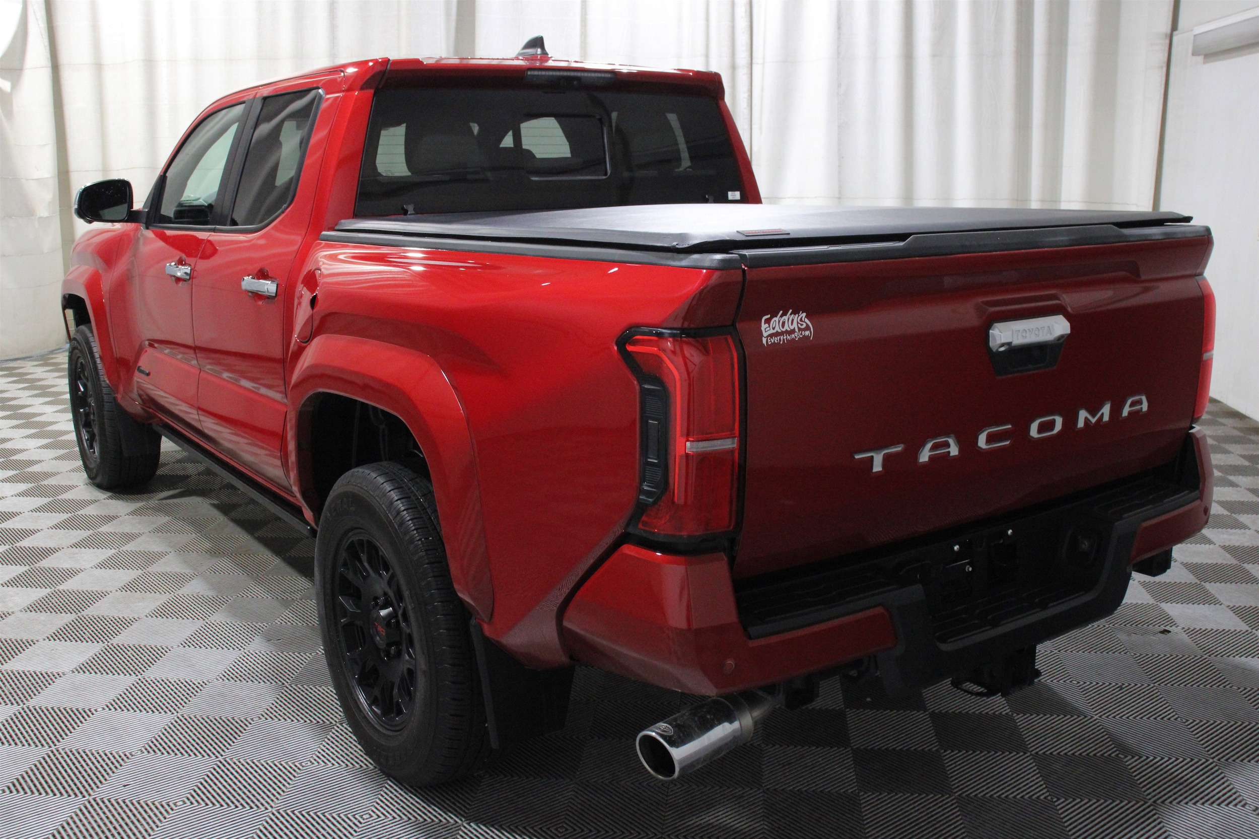 2025 Toyota Tacoma Limited - Photo 38