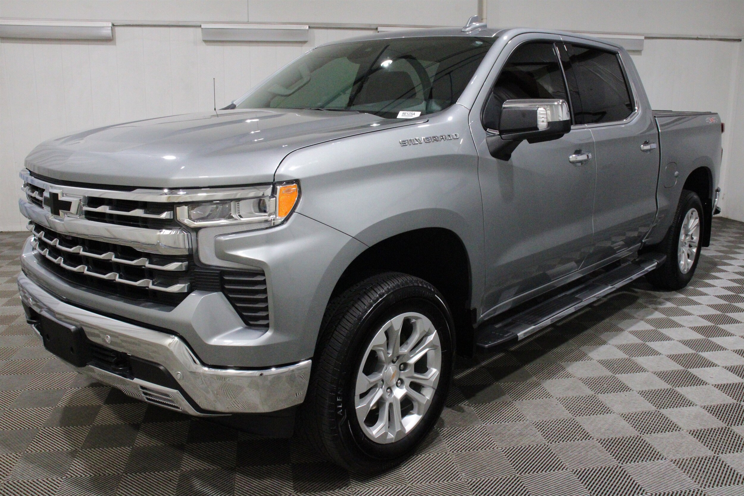 2025 Chevrolet Silverado 1500 LTZ - Photo 36