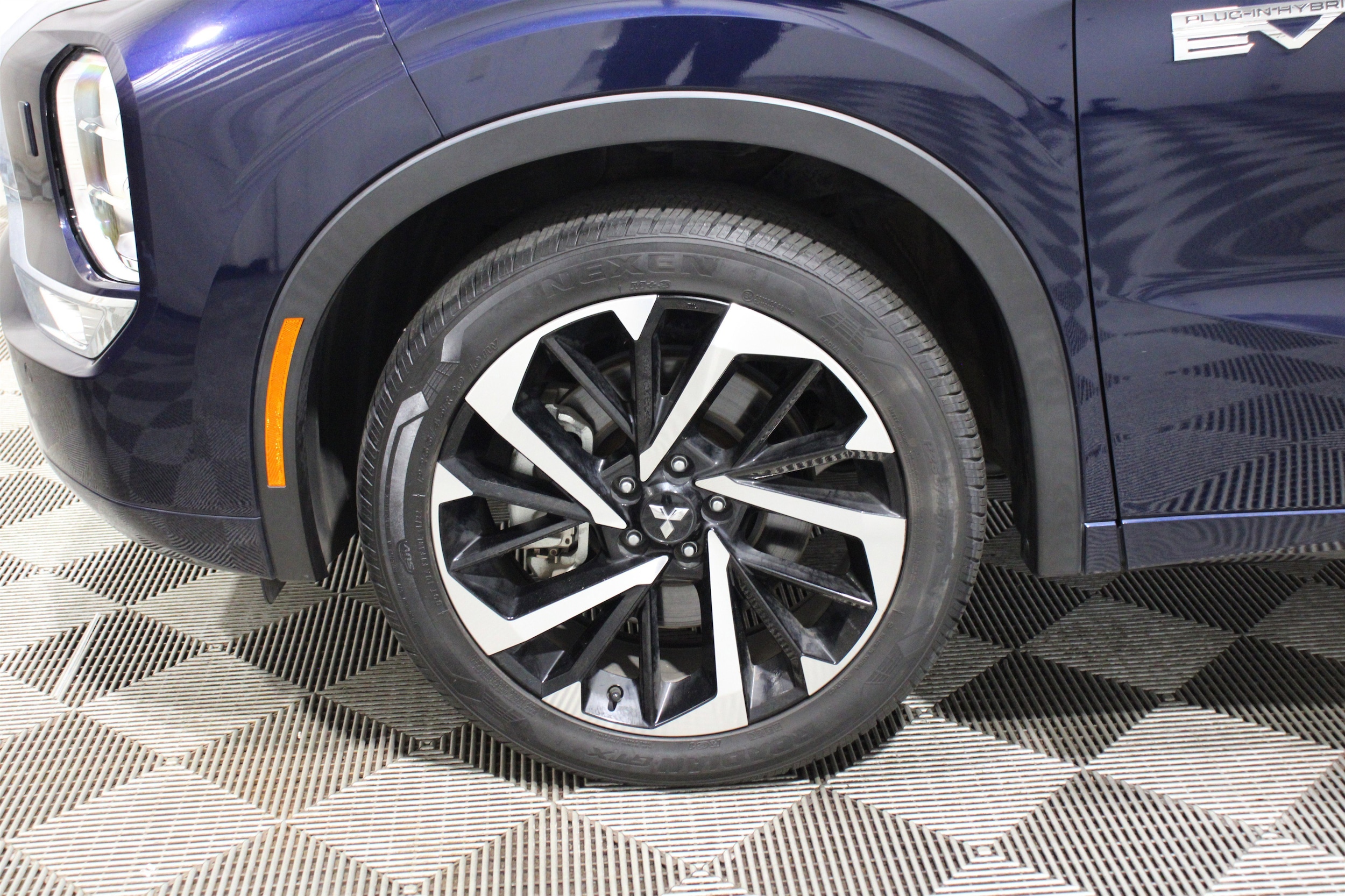 2023 Mitsubishi Outlander Plug-In Hybrid SEL - Photo 40