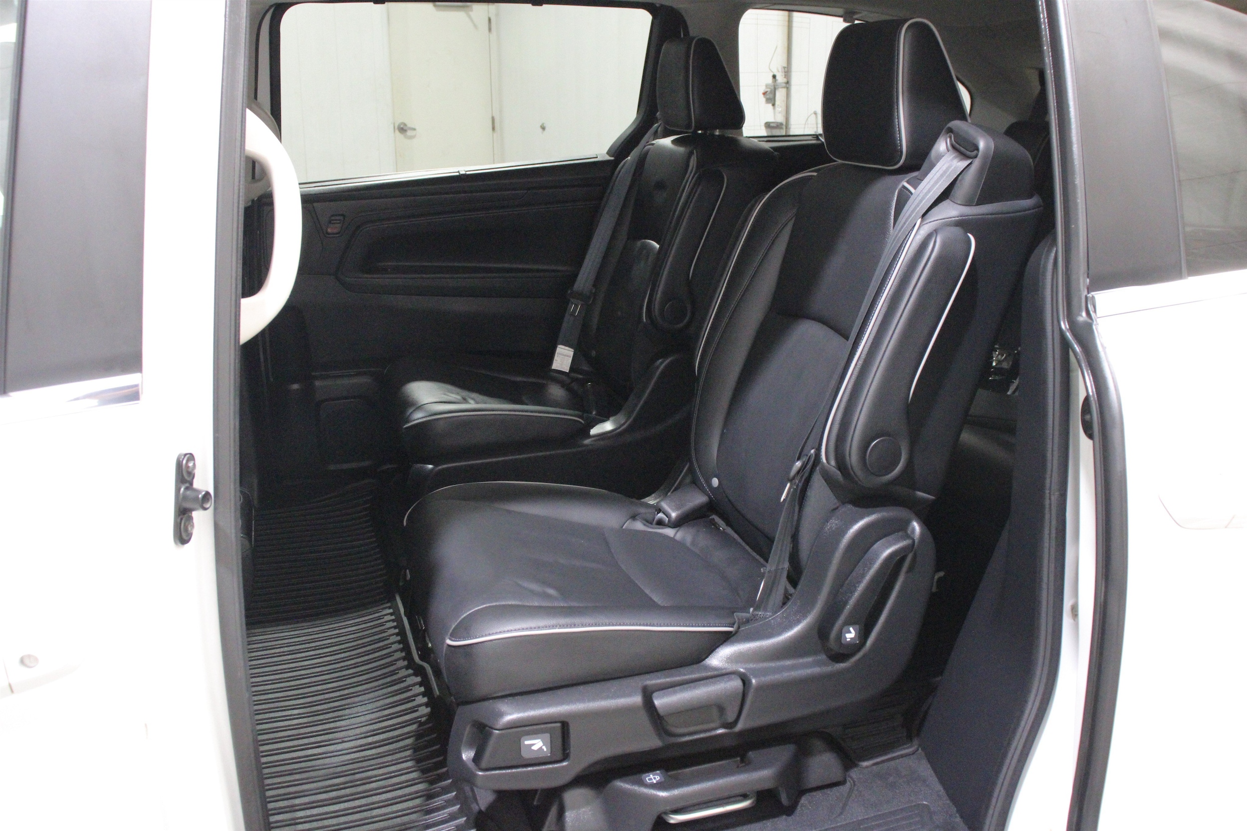2025 Honda Odyssey Touring - Photo 24